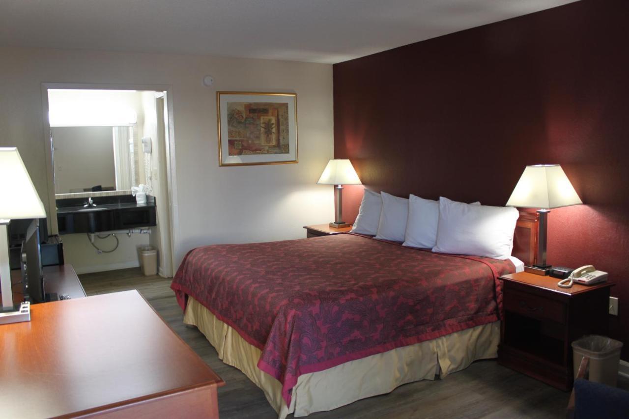 Travel Inn Of Buford Ngoại thất bức ảnh