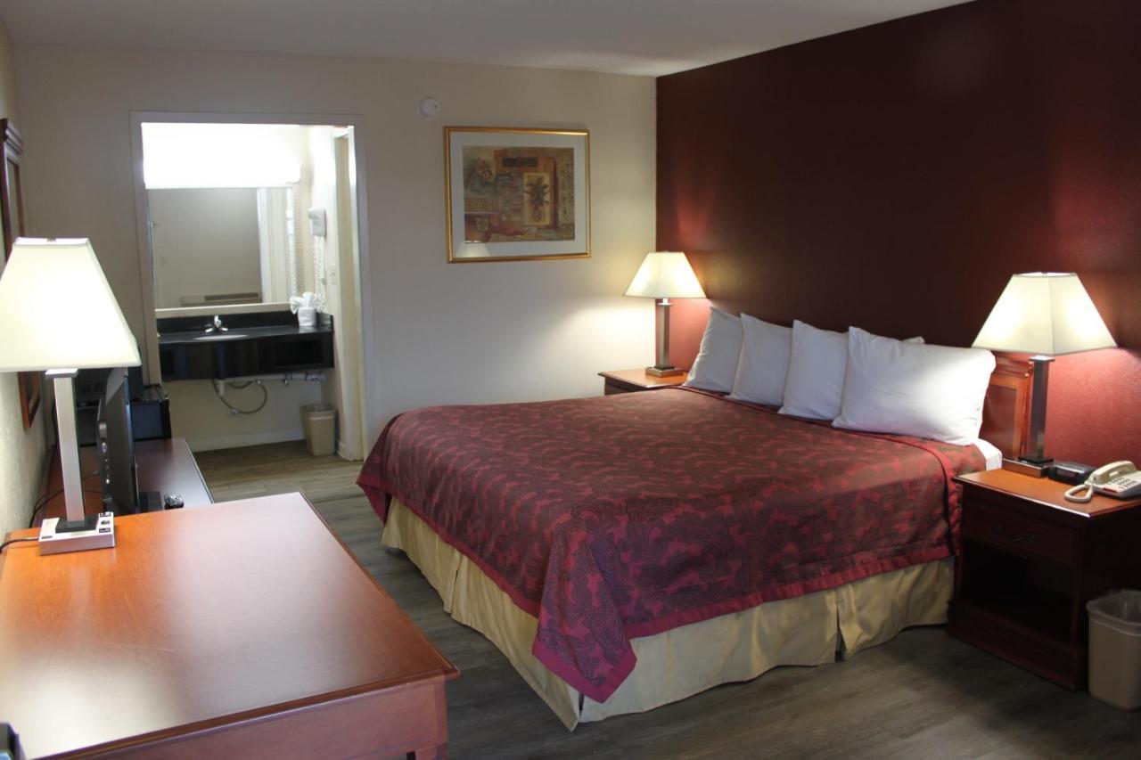 Travel Inn Of Buford Ngoại thất bức ảnh